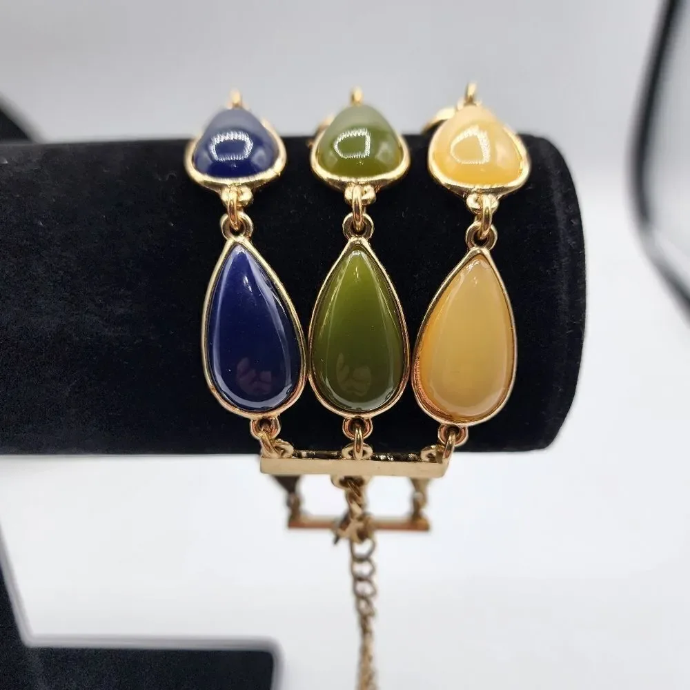 Teardrop triple strand bracelet